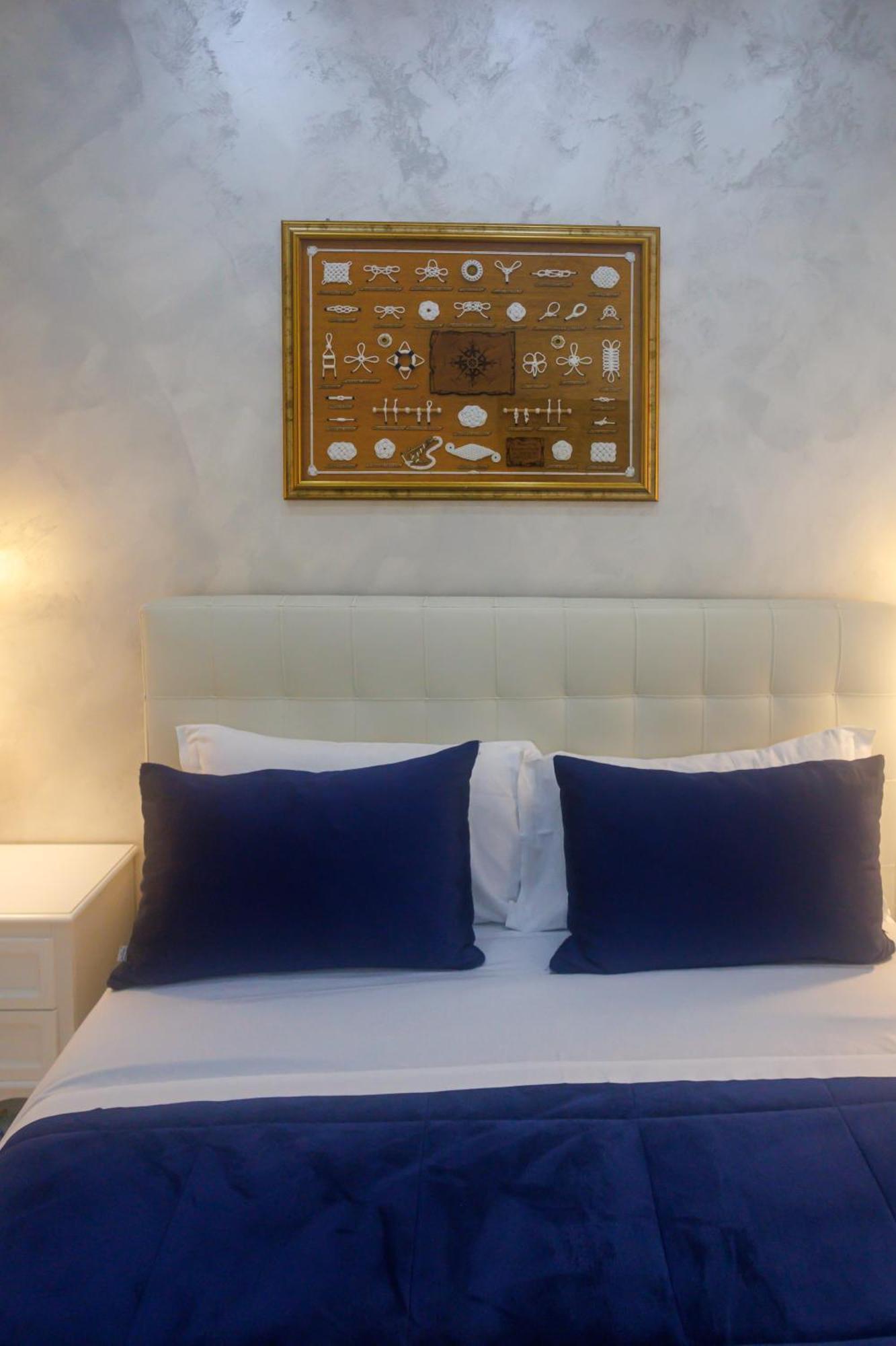 Alma Adry Bed & Breakfast เนเปิลส์ ภายนอก รูปภาพ