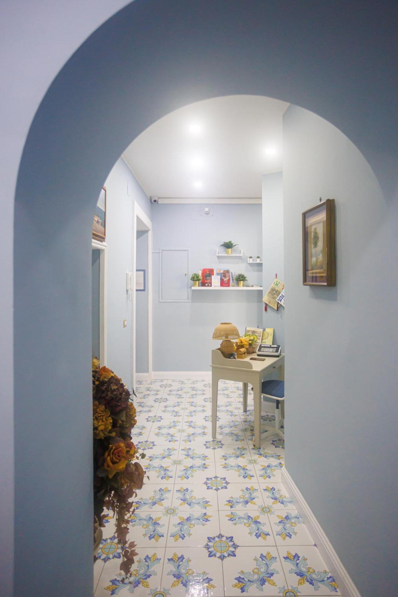 Alma Adry Bed & Breakfast เนเปิลส์ ภายนอก รูปภาพ