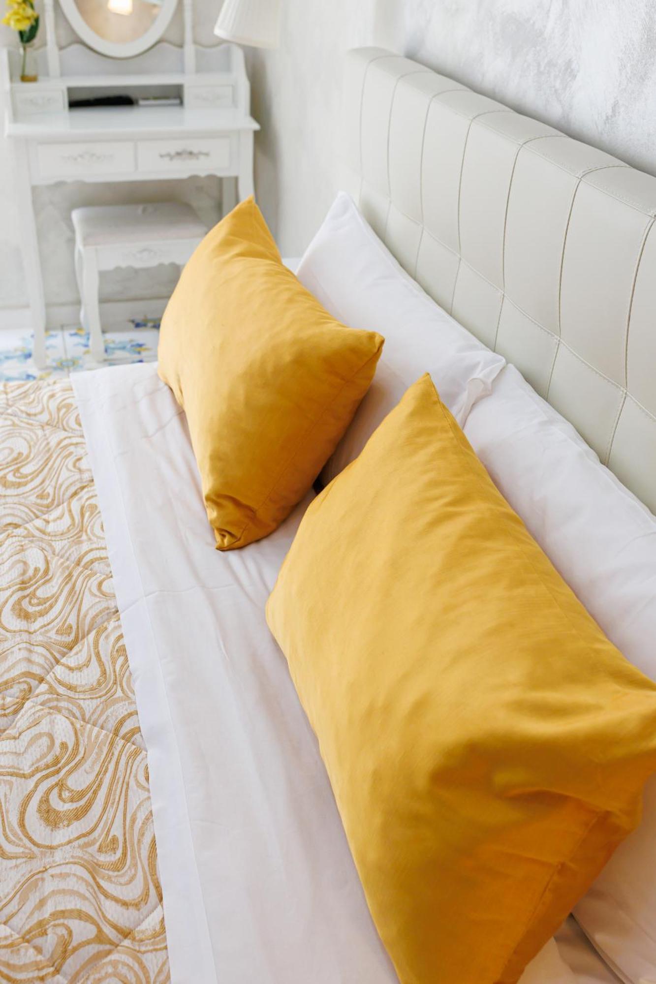 Alma Adry Bed & Breakfast เนเปิลส์ ภายนอก รูปภาพ